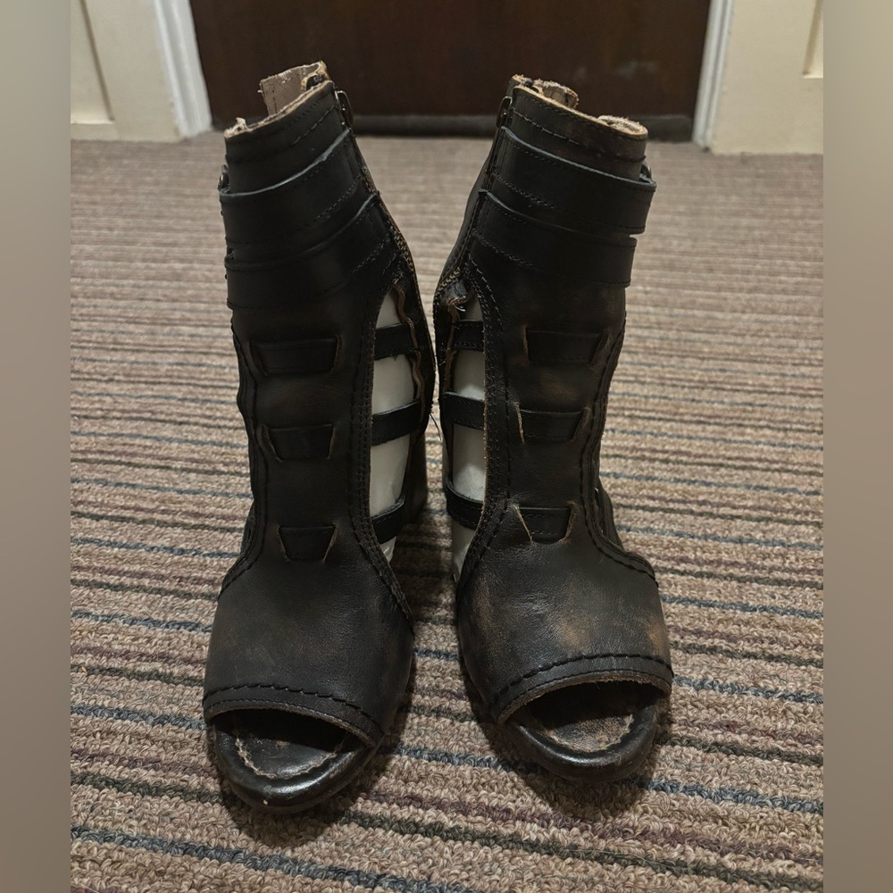 Freebird by Steven Heels